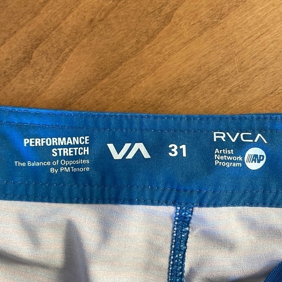 RVCA Board Shorts Size 31 - Picture 10 of 13